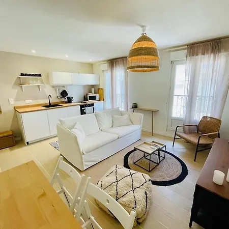 Maison Charmante Avec Terrasse, 2 Marseillan (Herault)